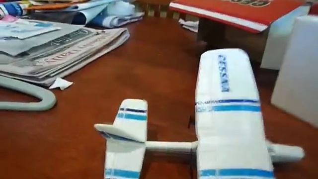 My Rc-Cessna Infared Indoor Plane смотреть онлайн