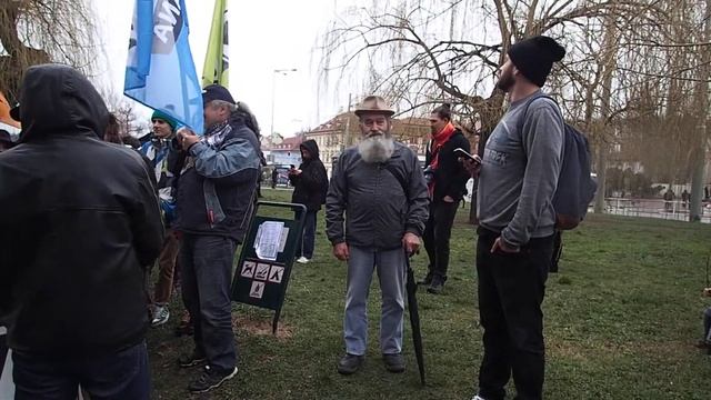Demonstrace za svobodný Internet! Praha, Klárov, 20.2.2016 P2200187 Začátek průvodu Klárov смотреть онлайн
