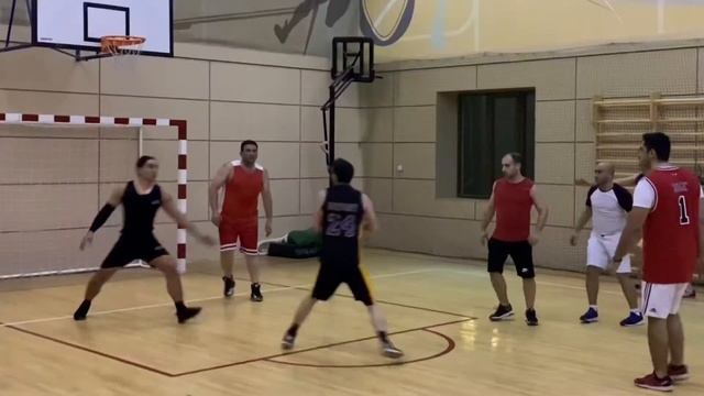 Движение вверх - End of the Year смотреть онлайн