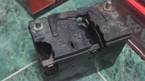 Почему взрывается аккумулятор?