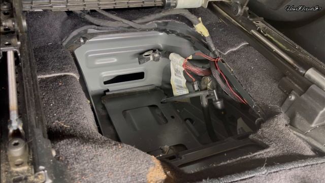 2016 Jeep Grand Cherokee Trailhawk Battery Replacement & Location #battery