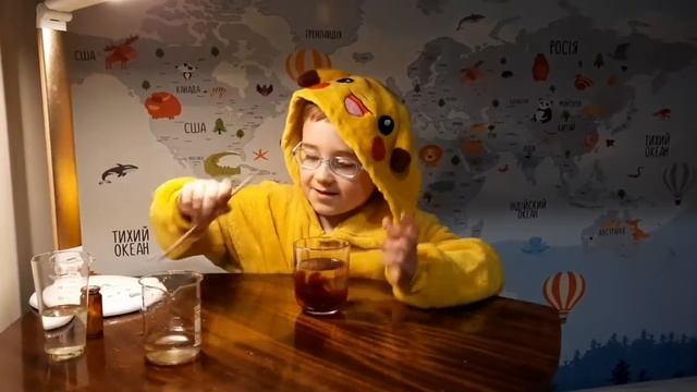 Янголь Тёма. Экперимент с марганцовкой и перекисью водорода смотреть онлайн