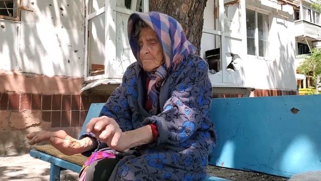 Мариуполь 2022 баба ГАЛЯ смотреть онлайн
