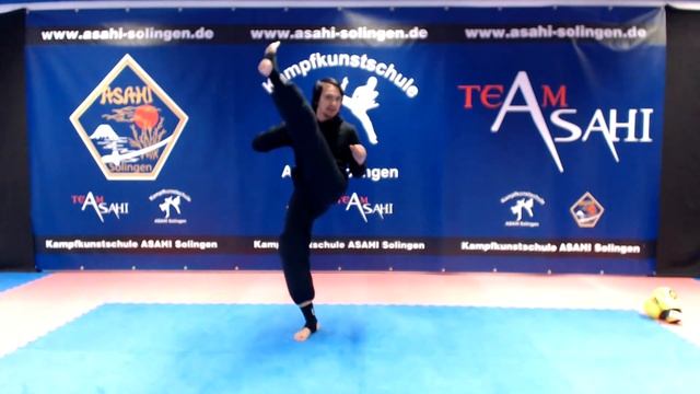 30.03.2020 ASAHI Kickboxen Workout смотреть онлайн