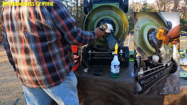 No one cleans Mowers like this 😬 смотреть онлайн