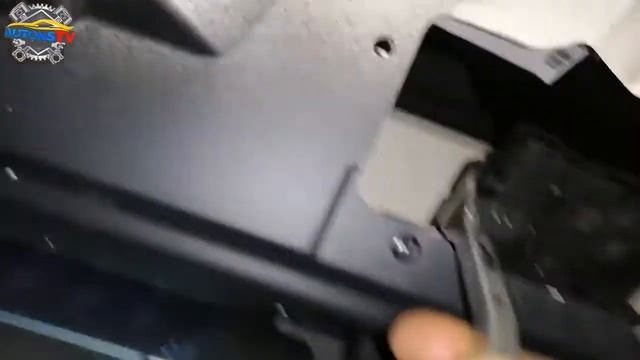 tips how to open trunk from inside if not open on switch & remote button,RANGE ROVER VELAR/AutonsTV смотреть онлайн