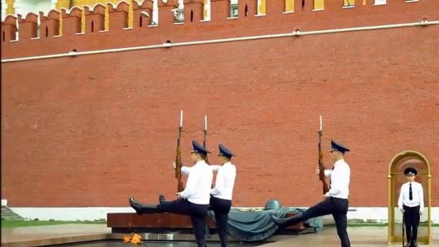 Monumental Moscow Slide Show by Globaltrekkers.ca смотреть онлайн