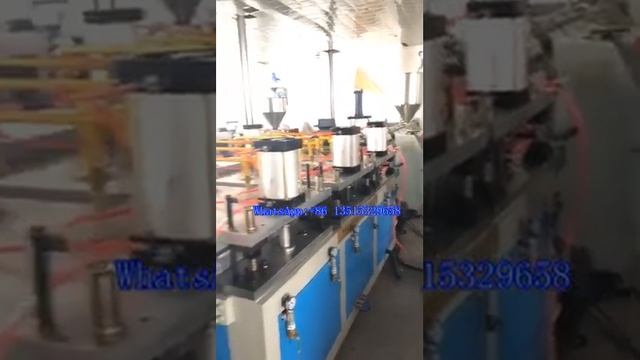 PP Hollow Construction Formwork Producing Machine смотреть онлайн