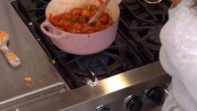 Best moments from Selena X Chef - season 2- episode 2 смотреть онлайн