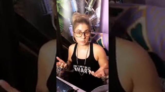 Class 33 - Wellness Wednesday Magnesium Madness смотреть онлайн