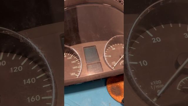 Mercedes Sprinter 999999 на панели смотреть онлайн