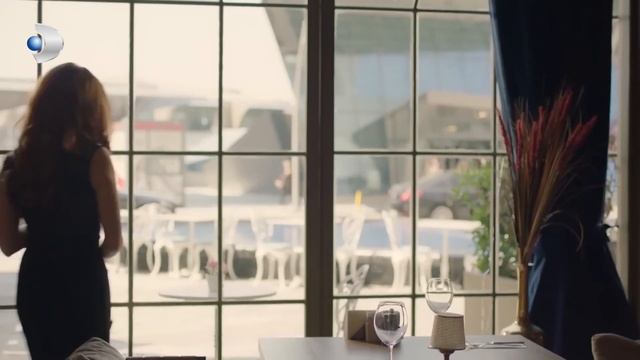 Şeniz ve Seher Bir Masaya Oturdular! - Zalim İstanbul Özel Klip смотреть онлайн