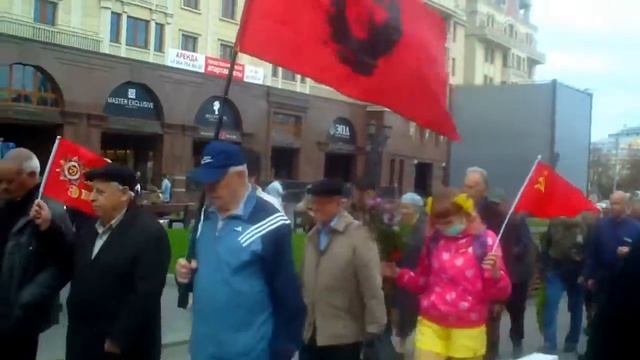 Угарное шествие за коммунизм. смотреть онлайн