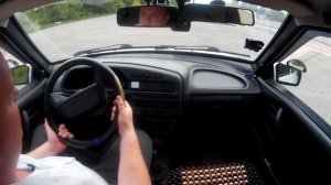 Как правильно крутить руль. Объясняет инструктор по вождению из автошколы.