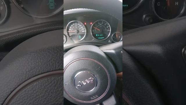 Запрограммировали второй оригинальный ключ Джип Рубикон смотреть онлайн