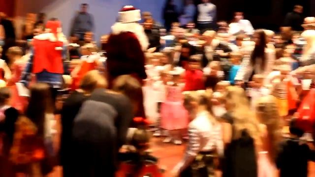 Шире круг · 17.12.2011, утренник в Jõhvi Huvikeskus смотреть онлайн
