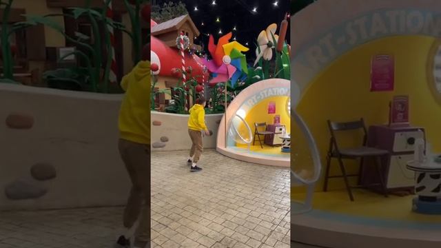 Когда ты очень маленький #shorts смотреть онлайн