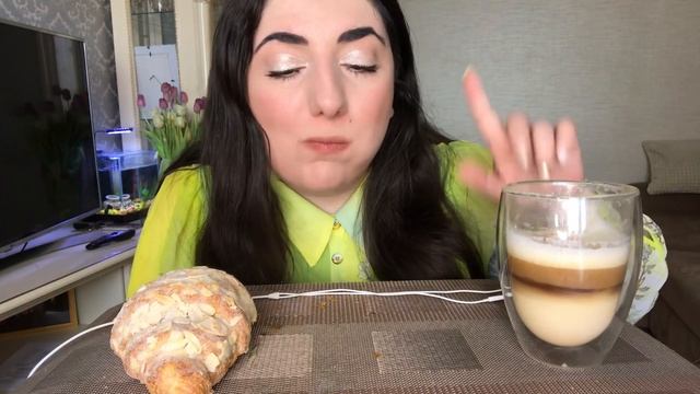 МУКБАНГ РОЛЛ ФИЛАДЕЛЬФИЯ | КРУАССАНЫ С МИНДАЛЕМ | ЛОСОСЬ | MUKBANG PHILADELPHIA ROLLS | croissant смотреть онлайн