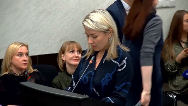 6 заседание 4 сессии Сахалинской областной Думы 8 созыва смотреть онлайн