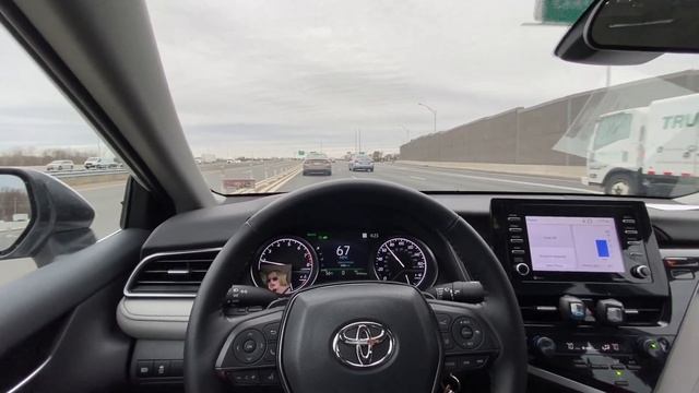 2023 Toyota Camry SE AWD Highway Driving POV смотреть онлайн
