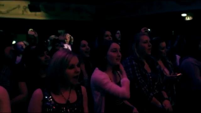 I LOVE YOU LIKE A LOVE SONG, BABY смотреть онлайн