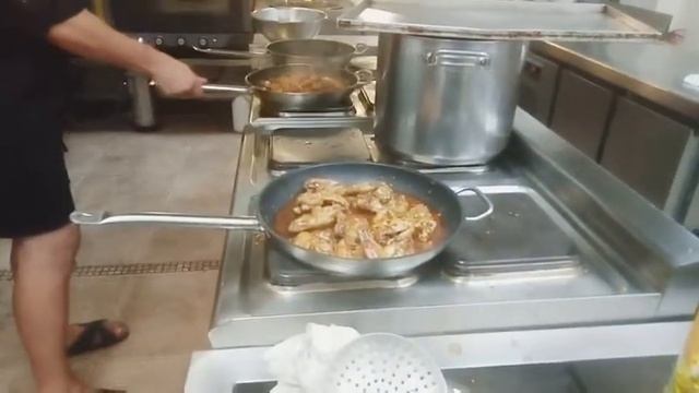 Тайские куриные крылышки в сладком соусе смотреть онлайн