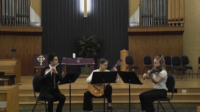 Treble Trio - Beethoven Serenade op.25, I. смотреть онлайн