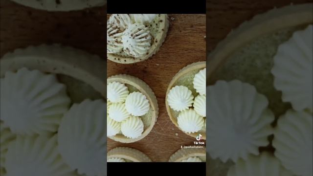 🍭👉👈🍭#Eclairs #Tarts #Potatocake #DessertAnnaPavlova #хочувтренды #lime смотреть онлайн