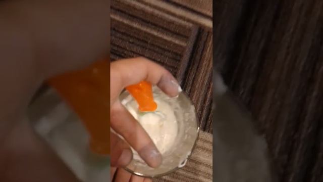 Как сделать слайм из крахмала и шампуня смотреть онлайн