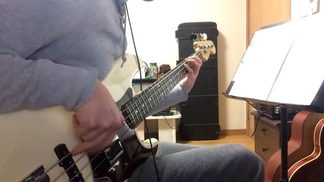 Jamiroquai- Space Cowboy (Bass Cover) смотреть онлайн