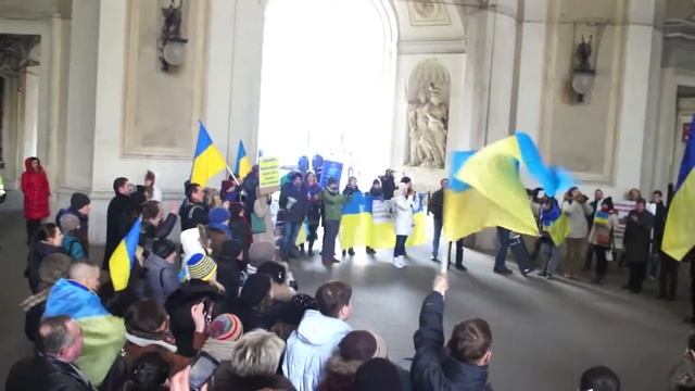 Euromaidan, Vienna - 26.01.2014. Demonstration of Ukrainian's Protest Movement in Vienna (Austria) смотреть онлайн