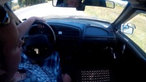 Двойной выжим сцепления и перегазовка.