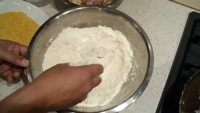 ক্রিস্পি ফ্রাইড চিকেন/Crispy Fried chicken смотреть онлайн