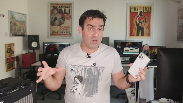 Cele mai bune TELEFOANE din lume?! Epic Rock Battle (ca Rap face toata lumea) смотреть онлайн