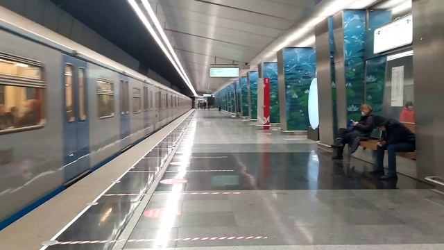 С новым 2022 годом! Видео со всеми поездами Московского метро!! На канале 100 подписчиков, СПАСИБО! смотреть онлайн