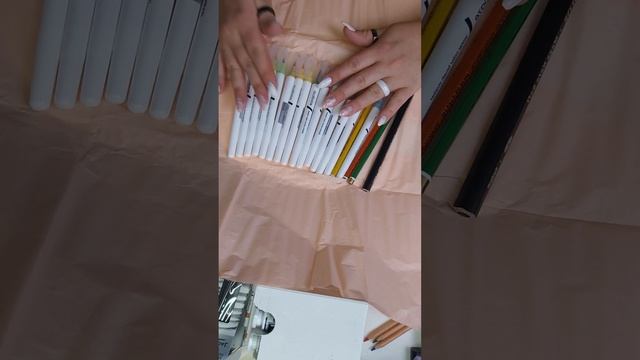 Upcrate Xmas Box Unboxing I Art Supplies Mystery Box смотреть онлайн