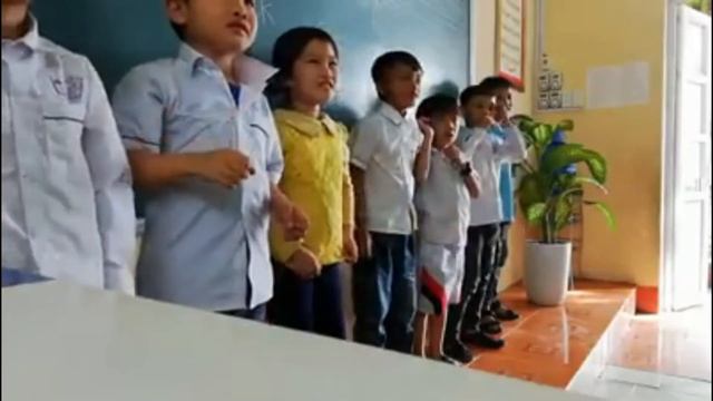 Verb | Action Word Game | ESL Games and Activities | Teaching English in Vietnam 🇻🇳 смотреть онлайн