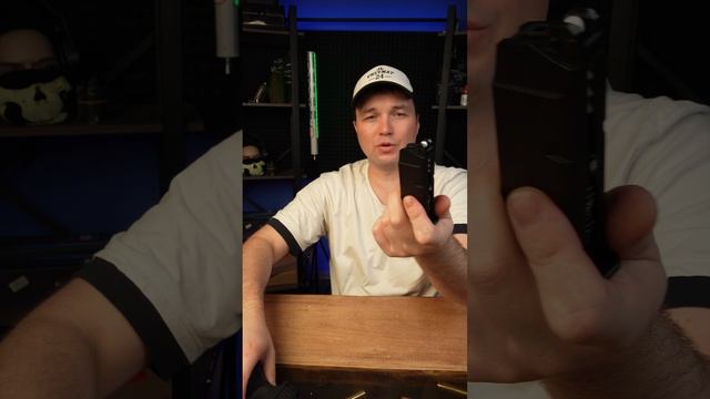 Страйкбольный пистолет East Crane Glock 19 Gen.5 GBB Black (EC-1303-BK) смотреть онлайн