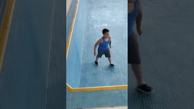 Бассейн без воды,класс побегать 🏄♂️