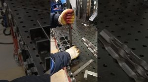 Холодная ковка. Приспособление для изготовления монастырской решетки из полосы 20х4.