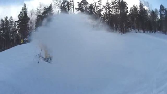 Накормил Жеку лыжника снегом смотреть онлайн