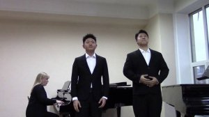 "Ожидание" китайская песня.
 ПОют Лай Цян и Лю Шицян.