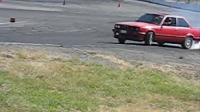 stock m20 e30 1rst day drifting @ Evergreen смотреть онлайн