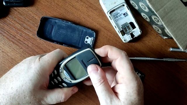 Распаковка посылки с 31 телефоном. Часть третья. смотреть онлайн