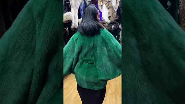 Дизайнерские и классические шубы в салоне меха у Наиры смотреть онлайн