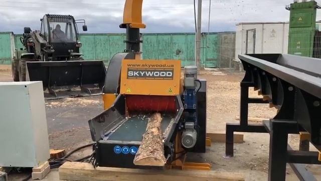Щепорубительная машина SKYWOOD HM-305 смотреть онлайн