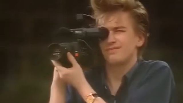 Depeche Mode - Champions League смотреть онлайн