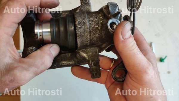 ремонт заднего суппорта.