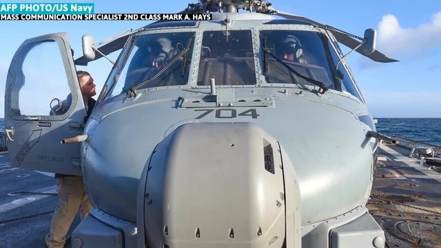 U.S trains Indian Navy pilots on MH-60 'Romeo' as QUAD bets on lethal choppers to block China смотреть онлайн