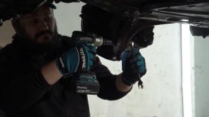 Аккумуляторный  гайковерт MAKITA DTW 285